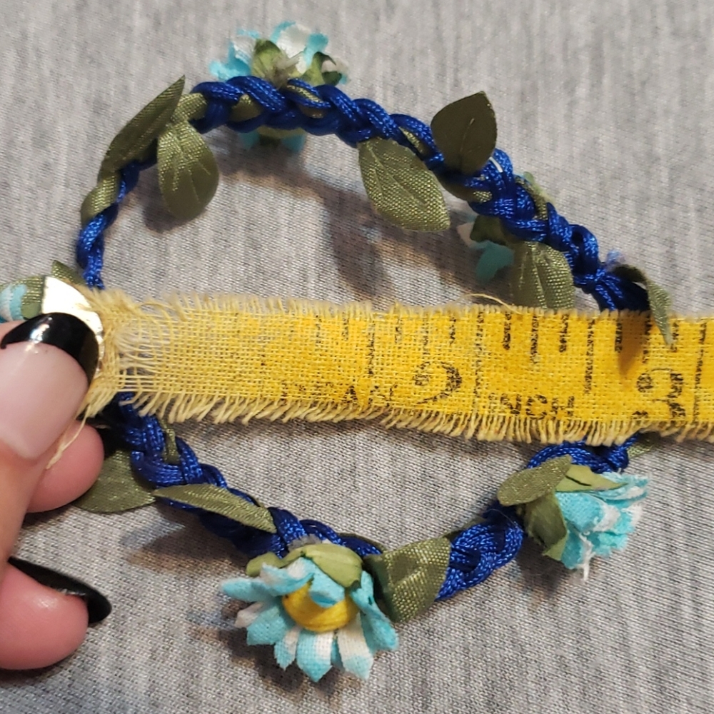 🔴 🆓️ FREE* Handmade Flower Bracelet 🔴 - Picture 8 of 8